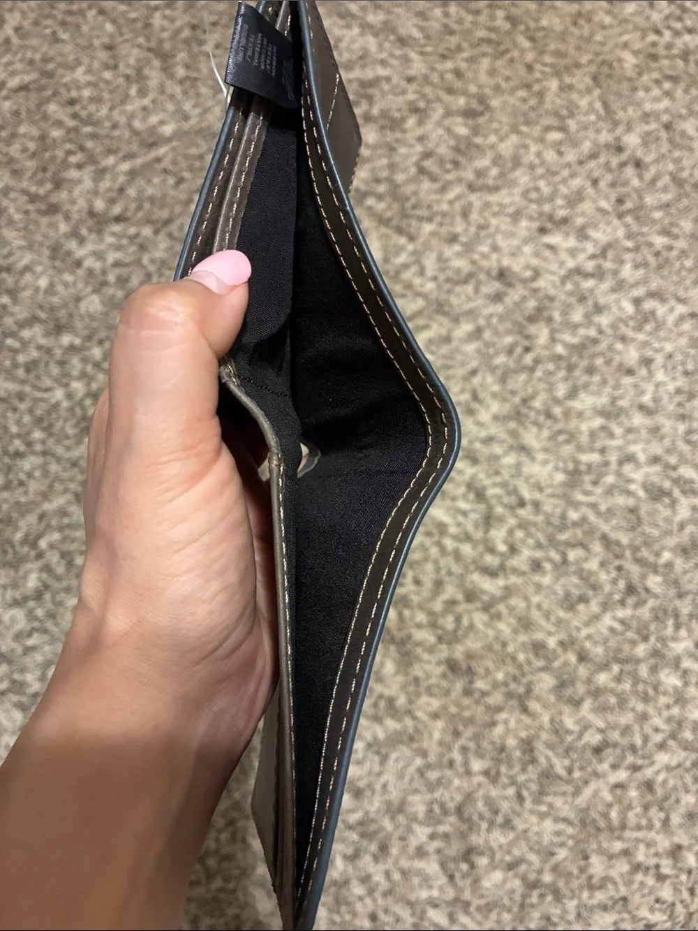 Fossil compact bifold